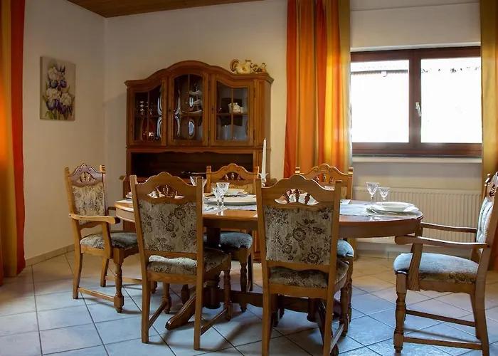 Vakantiehuis Hof Eulenbach Losheim (Euskirchen)